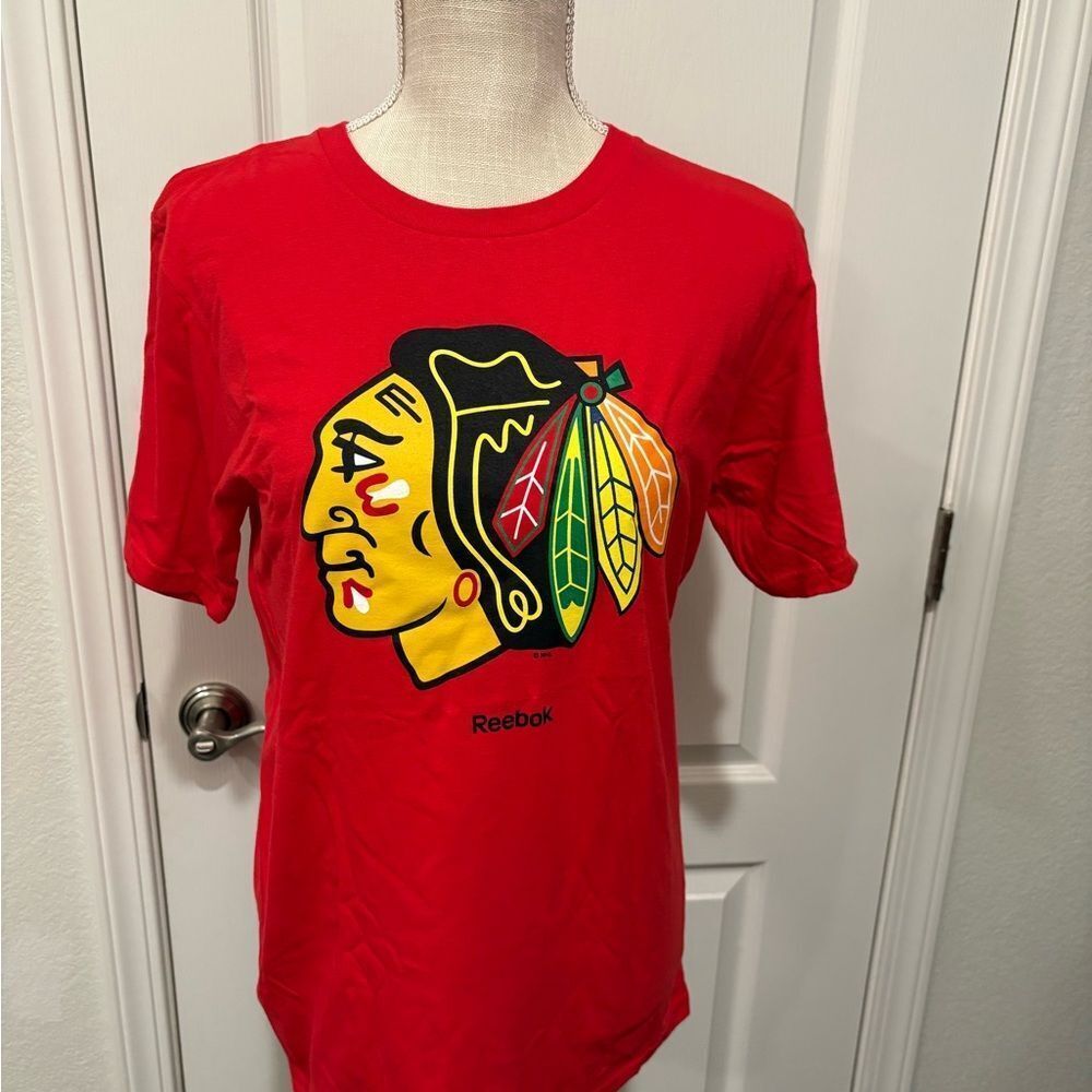 NWT Chicago Blackhawks NHL T-Shirt